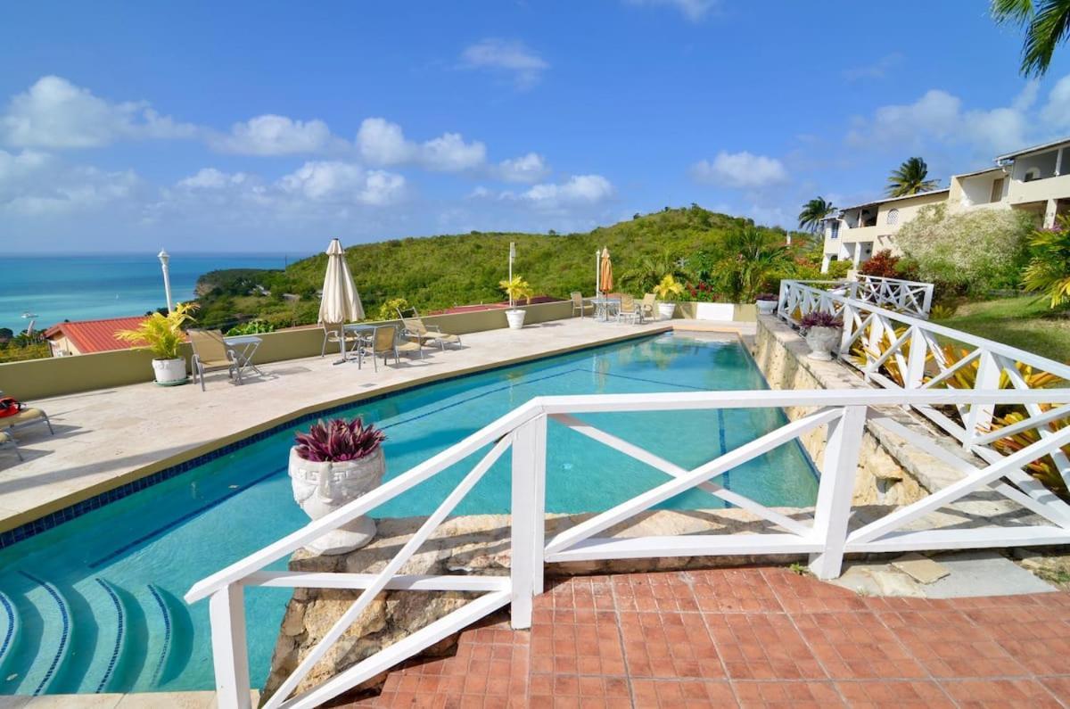 Halcyon Heights Condominium Dickenson Bay Exterior foto